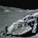 Ученые дали объяснение загадочным магнитным камням с Луны